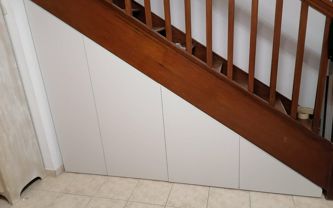 Projet rangement sous escalier E821